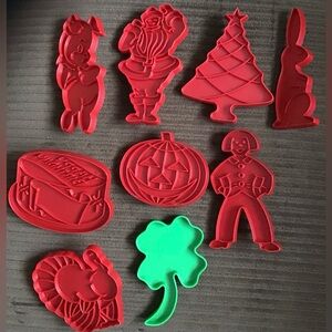 Vintage 70’s Tupperware Cookie Cutters Lot